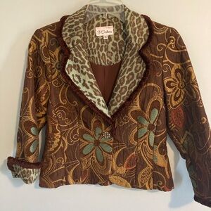 3 SISTERS JACKET - EUC - SIZE SMALL - TAPESTRY PRINT